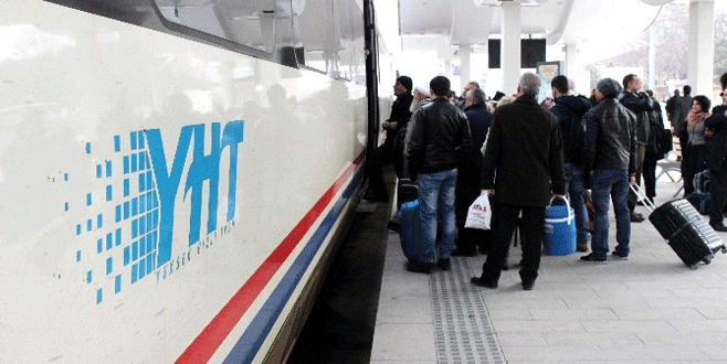 Geçtiğimiz gün Yüksek Hızlı Tren’de (YHT) bir yolcunun kalp krizi