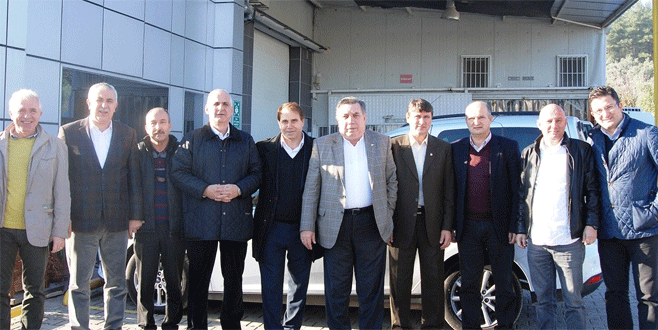 Hürriyetspor’a halı saha sözü!