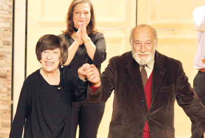 Yıllar sonra el ele