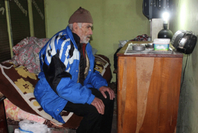 Dondurucu soğukta demir barakada yaşam!