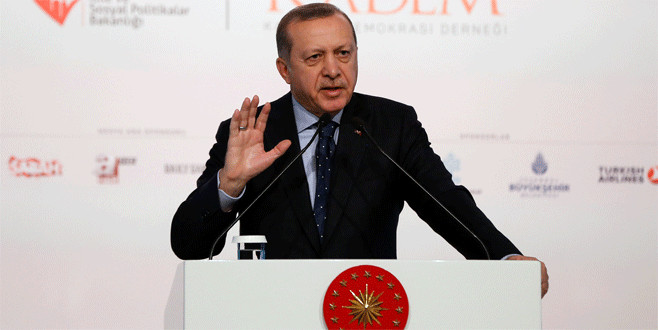 Cumhurbaşkanı Erdoğan: Çok ileri giderseniz sınır kapısı açılır
