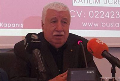 BUSİAD'ın düzenlediği “Perşembe Söyleşileri”nin konuğu olan tiyatro sanatçısı Ahmet Gülhan,