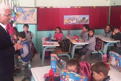 25 bin öğreciye Pepe’li zeytin