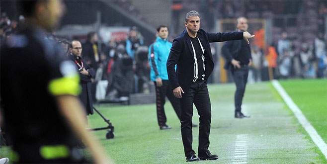 Hamzaoğlu, Bursaspor’daki 9. mağlubiyetini aldı