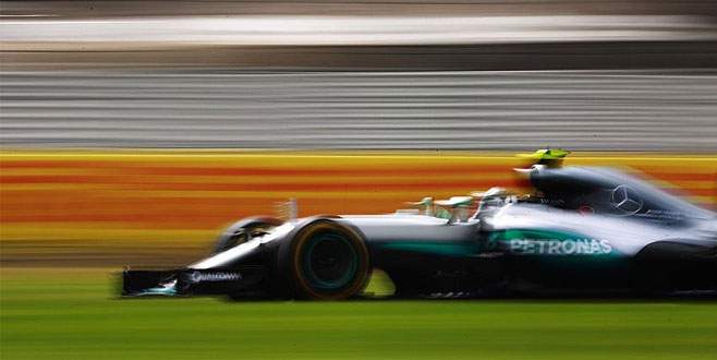 Formula 1’de şampiyon Rosberg