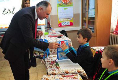 Miniklere diş fırçası