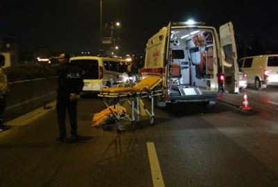 Otomobilin çarptığı anne ile kızı hayatını kaybetti