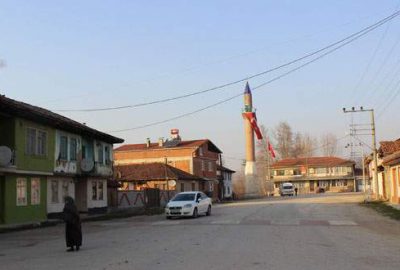 Bu köyün minaresi var, camisi yok!