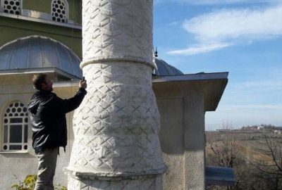 ‘Alo’ demek için minareye çıkıyorlar