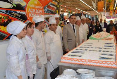 Özdilek İnegöl’de 15. yılını kutladı