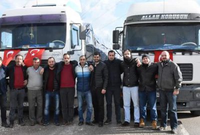 Gençlerden Halep’e 2 TIR dolusu yardım