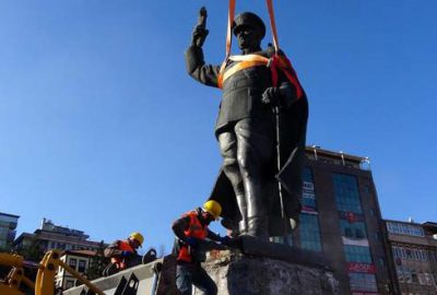 Atatürk’ün yerine ’15 Temmuz’ anıtı