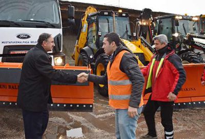 Mustafakemalpaşa’da kar nöbeti başladı