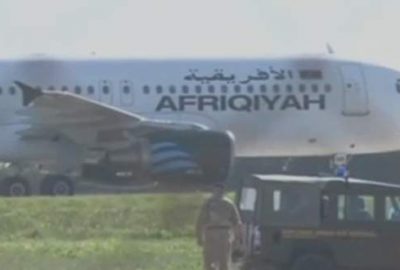 Libya yolcu uçağı kaçırıldı: Korsanlar gözaltına alındı