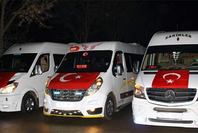 S plakalardan ‘Teröre lanet’ konvoyu