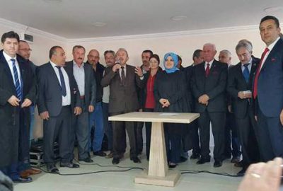 Borçkalılar’dan hem açılış hem bağış