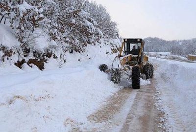 Büyükşehir 17 ilçede 152 mahalle yolunu açtı