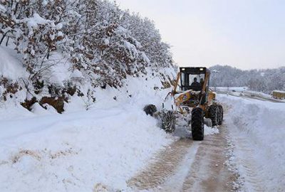 Bursa’da karla mücadele sürüyor