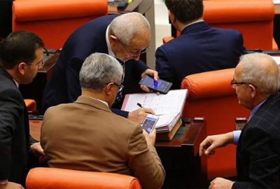 ‘Cumhurbaşkanlığı sistemi’ teklifi imzaya açıldı