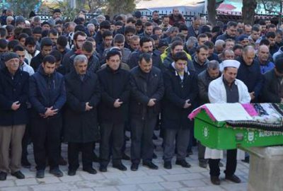 Aşkına karşılık vermediği için öldürülen genç kız toprağa verildi