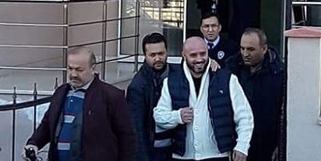 Bursa’da 40 gündür aranan cinayet zanlısı teslim oldu