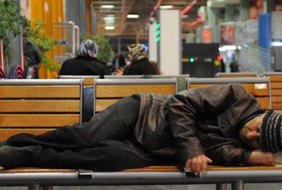 Otobüs terminali evsizlerin yuvası oldu