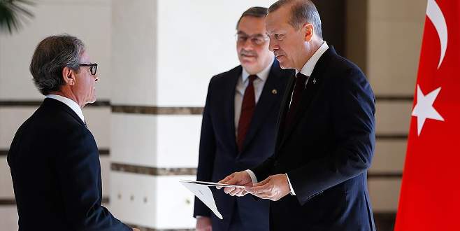 Cumhurbaşkanı Erdoğan, Büyükelçiler Neto ile Gomina’yı kabul etti