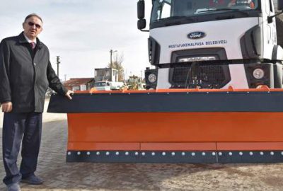 Mustafakemalpaşa’ya kar küreme aracı