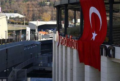 Teröre lanet yağdı