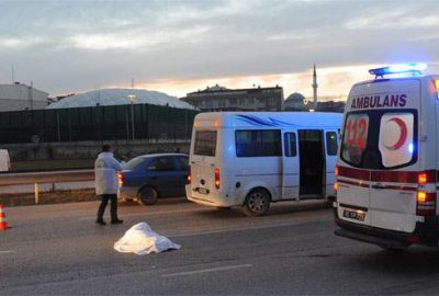 Bursa’da minibüsün çarptığı yaya hayatını kaybetti