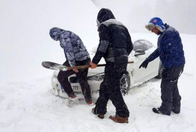 Uludağ zirve yolunda mahsur kaldılar