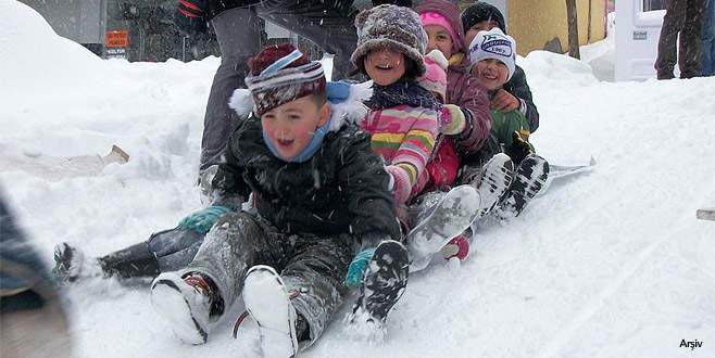 İznik’te taşımalı eğitim yapan bazı okullarda eğitime kar izni