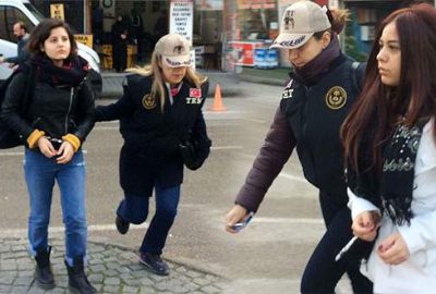 Bursa’da terör örgütlerini öven 3 kişi tutuklandı