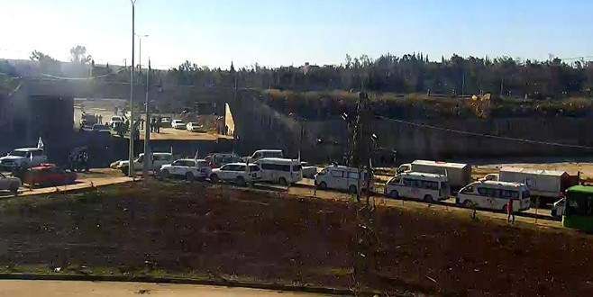 Şii milisler Halep’te tahliye konvoyuna ateş açtı