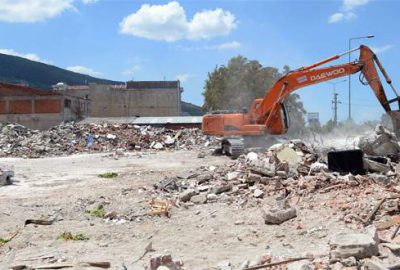 Bursa yıkılarak güzelleşiyor