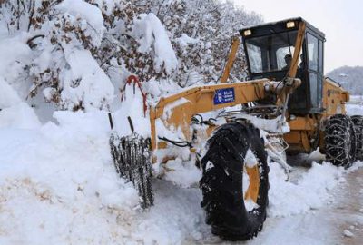 Bursa’da karla kapanan 57 yol trafiğe açıldı