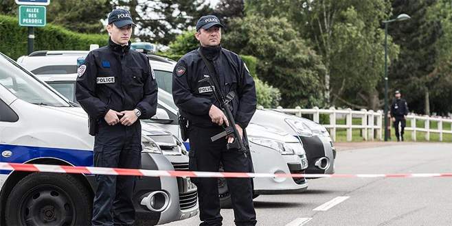 Paris’teki 3 PKK’lı cinayetinin sanığı Güney öldü
