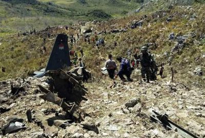 Endonezya’da askeri uçak düştü