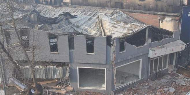 Yangının acı tablosu gün ağarınca ortaya çıktı