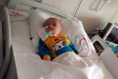 Doğuştan engelli çocukları için yardım bekliyor