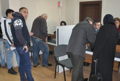 Bursa’da yeni kimlik için başvuru kuyruğu