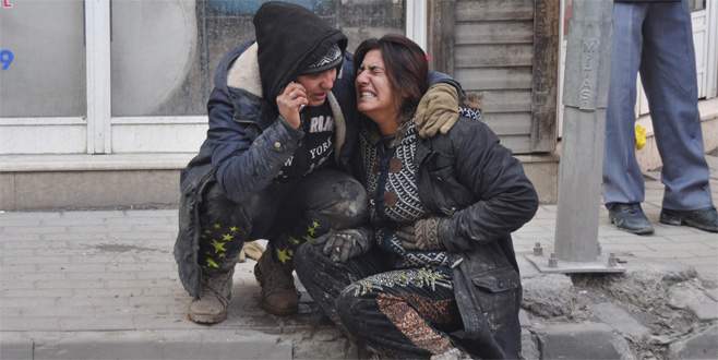 Acılar içinde ambulans bekledi