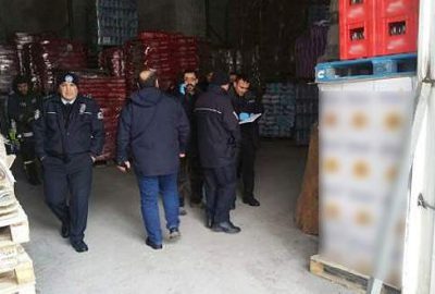 3 tonluk paletin altında kalan işçi yaşamını yitirdi