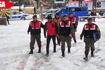 Terör örgütü propagandası yapan 3 kişi tutuklandı