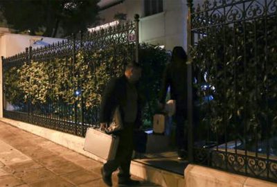 Rus diplomat evinde ölü bulundu