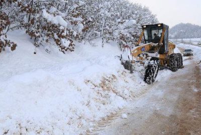 Bursa’da karla mücadele hız kesmeden devam ediyor
