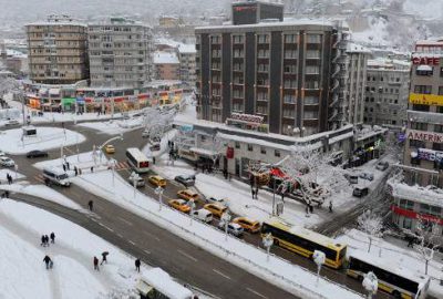 Kar yağışı Bursa’da görsel şölen oluşturdu