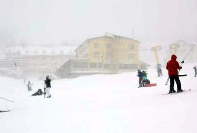 Uludağ’da kar yağışı ve sis