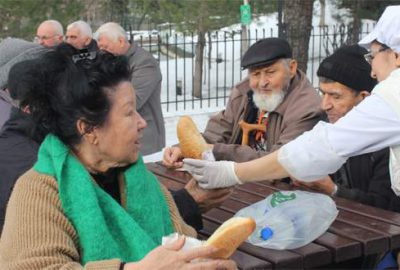 Huzurevi sakinlerinden karda mangal partisi