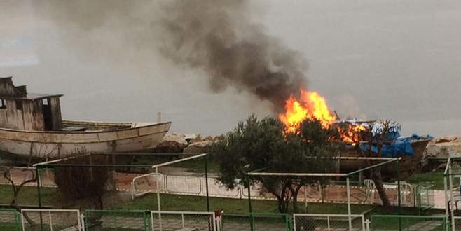 Gemlik’te tekne yangını